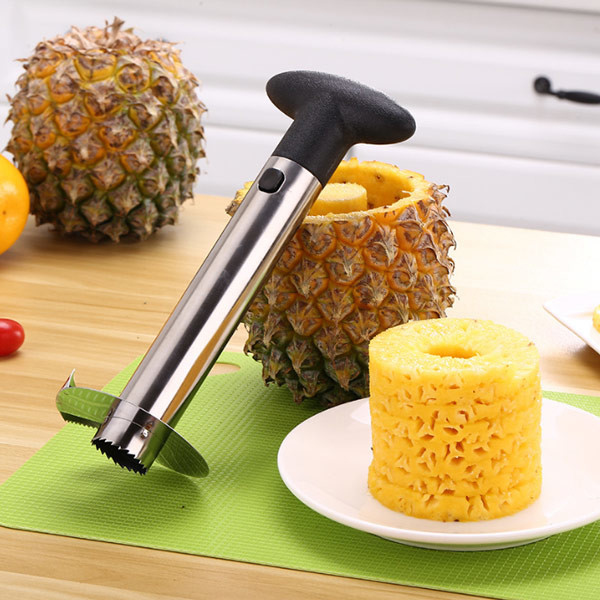 China Peel Free Stainless Steel Houseware Pineapple Coring Tool Slicer With Detachable Handle factory