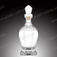 China Heavy Base Luxury 1500g 1 Liter Glass Liquor Bottles for sale