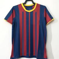 China Blue Red Retro Soccer Jerseys Fabric Retro Football Kits T Shirt Men Soccer Jersey factory