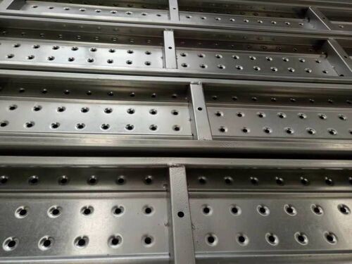 Quality Q235/Q195 Steel Scaffolding Planks Pre Galvanized Corrosion Resistant for sale