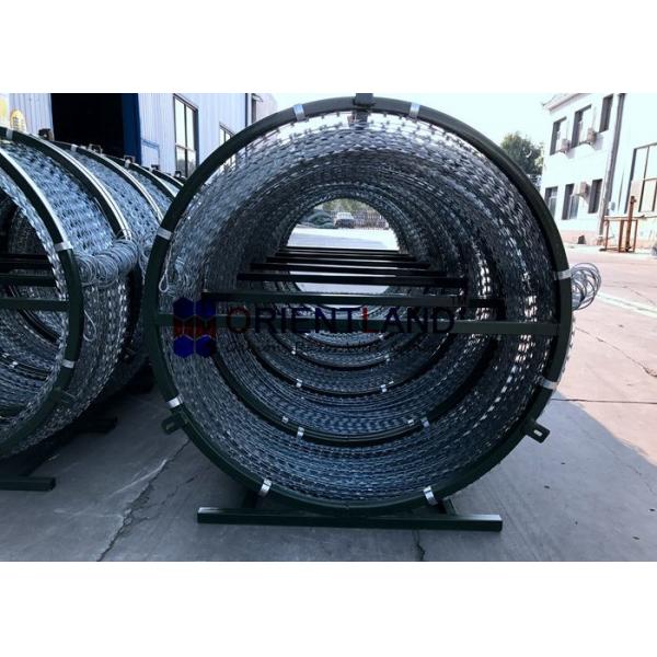 Quality Razor  Barbed Tape Concertina Coil , Mobile Security Razor Wire Mesh Fencing for sale