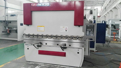 Quality Mechanical CNC Hydraulic Press Brake for Industrial Automation and Metal Forming for sale