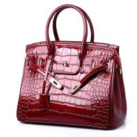 China Platinum Pu Leather Messenger Bag for sale