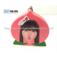 China Pink Peach Shaped Music Keychain Custom Talking Keychain With Sound factory
