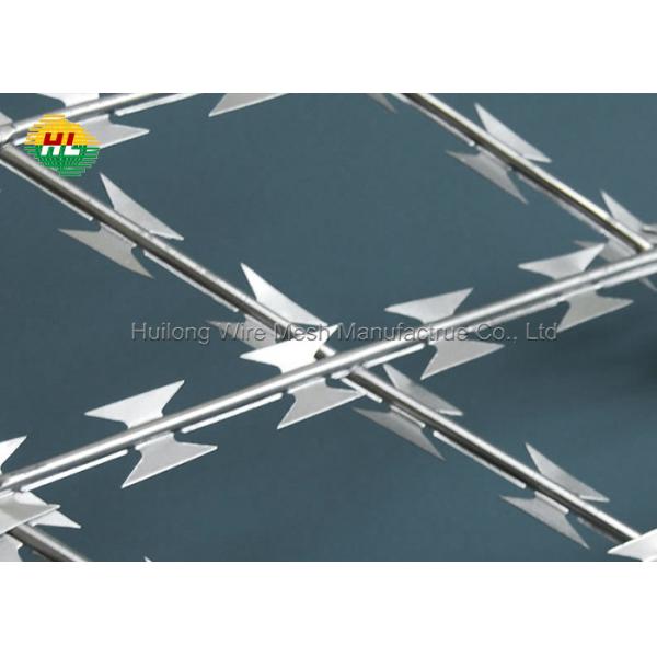 Quality Diamond Openings Welded Razor Blade Fence PVC coated Ce Certificate for sale