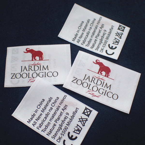 Quality Satin Ultrasonic Cut Pantone Screen Printing Clothing Labels for sale