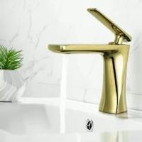 China Sanitary Ware Mixer Faucets Golden Color Single Handle Water Basin Sink Taps for Bathroom factory