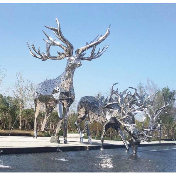Quality Contemporary Metal Animal Sculptures Garden Deer Statues For Public Decoration for sale