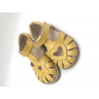 China Yellow Soft Kids Slippers Sandals Mirrored Cowhide Leather Closed Toe Sandals factory