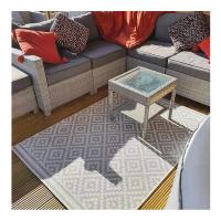 China Anti-UV PP Outdoor Area Rug Flat Rug To Liven Up Backyard And Garden for sale