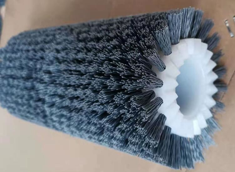 China Abrasive Nylon Bristle Zig Zag Connection Roller Brushes For Wood Polishing for sale