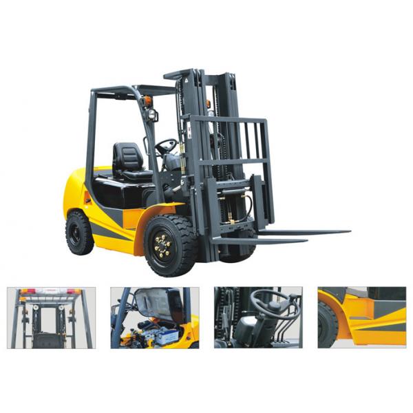 Quality 2500kg Four Wheel Forklift Gas Powered With Three Stage Mast Lift Height 6m for sale