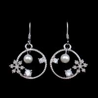 China Wild Elegant Silver Pearl Earrings For Women Use 925 Silver Material factory
