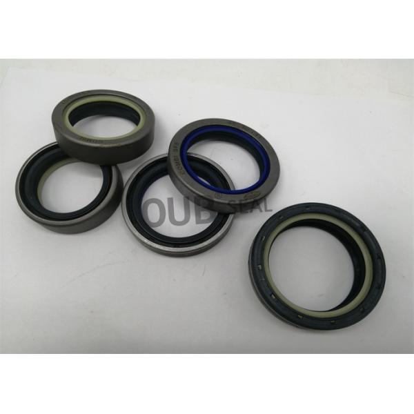 Quality 118516 144106 126398 116722 416722 125944 CARRARO Tractor Shaft Oil Seal COMBI for sale