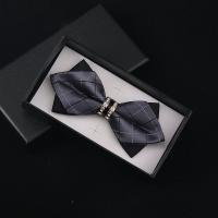 China Men's Bowtie Necktie Handkerchief Clip Set Ideal for Weddings and Special Occasions factory