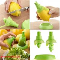 China Lemon watermelon Juice Sprayer Citrus Spray Hand Fruit Juicer Squeezer Reamer Kitchen Tool for sale