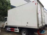 China LHD RHD Howo 4X2 Refrigerated Box Truck , 4t Frozen Meat Delivery Trucks factory
