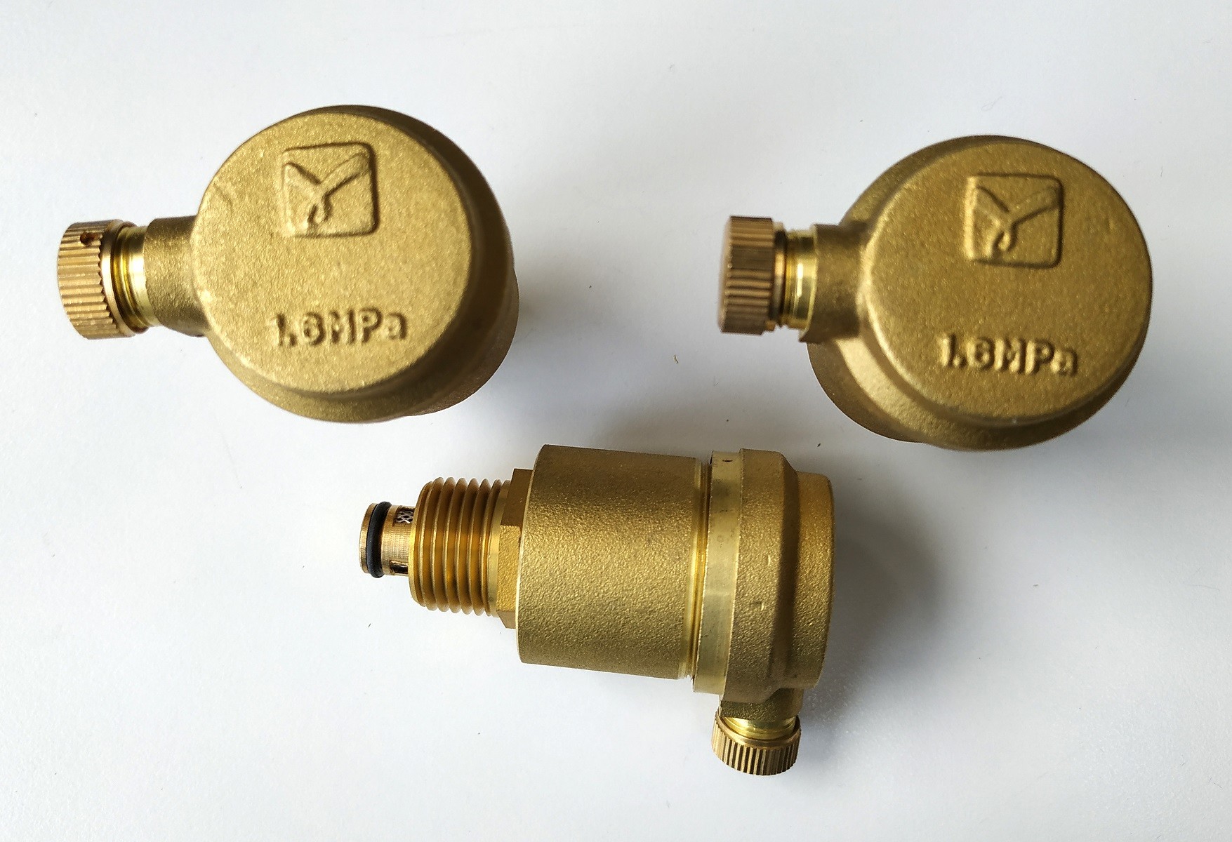China Brass Air Vent Valve For Solar Collector Automatic Air Pressure Relief Valve Air Release Valve factory