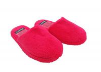 China Soft Rose Red Disposable Hotel Slippers Indoor Non - slip Flooring Short Plush factory