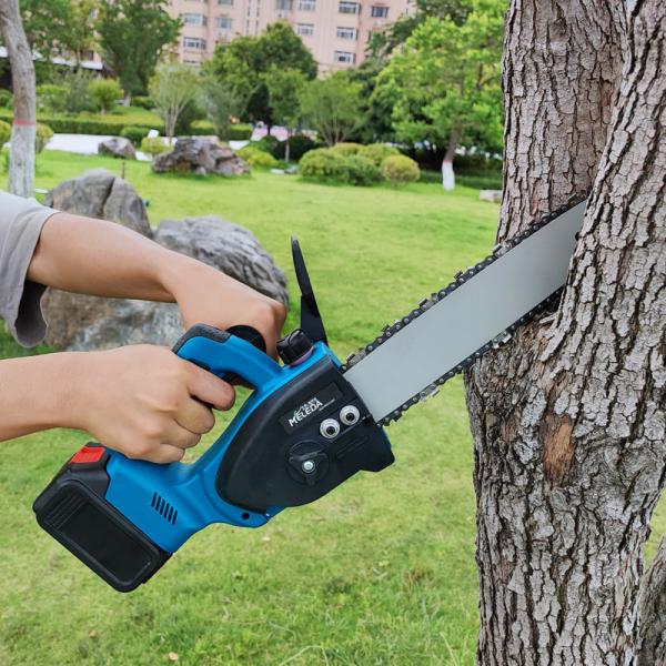 Quality Outdoor 12 Inch Single Hand Chainsaw 650W Electric Motor Cordless Chainsaw for sale