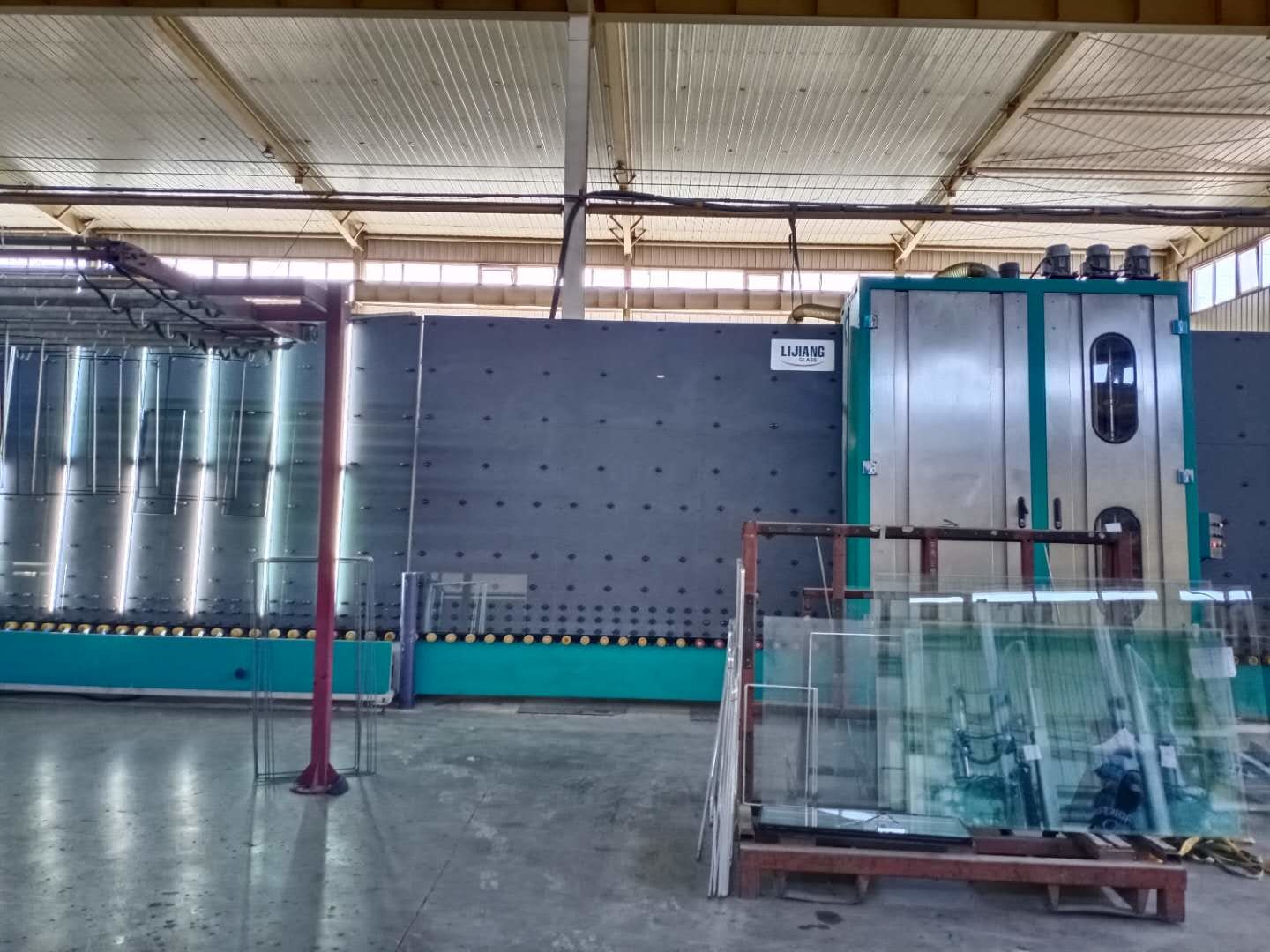 China Metal Powder Sprayed 400mm×400mm Vertical Glass Washing Machine factory