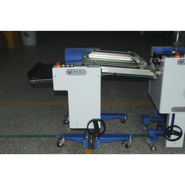 Quality High Precision Leaflet Folding Machine With 480mm Width Belt Driving for sale