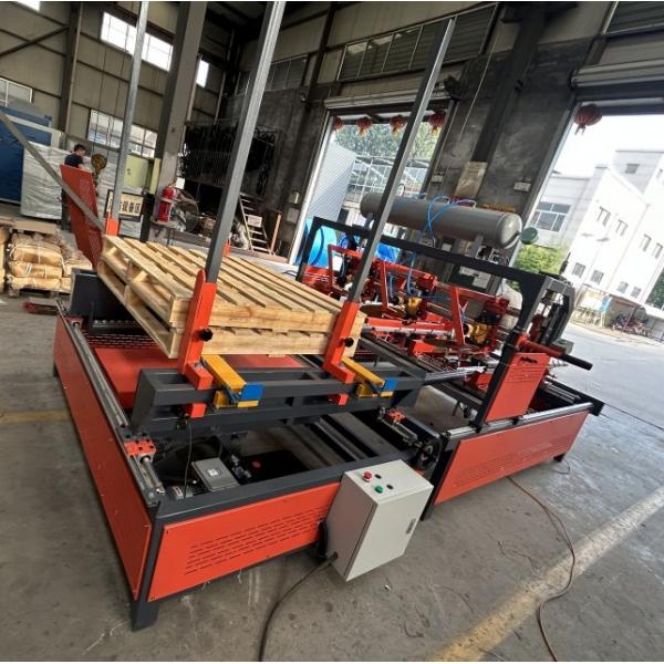 Quality Semi-Automatic Wooden Pallet Nailing Machine with Palletizer wood pallet nailing for sale