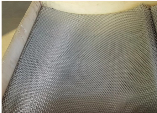 China Flexible Diamond Aluminum Expanded Metal Mesh Rolls or Sheet With Color Customized factory