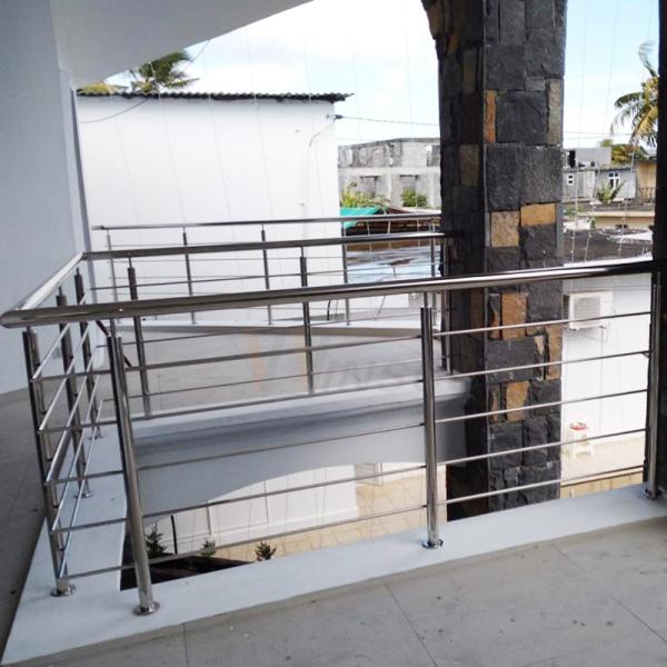 Quality 201 304 316 Grade Stainless Steel Inox Guardrail Accept Customization for sale