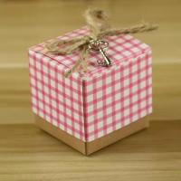 China Check Patterns Chocolate Candy Paper Square Box 260gsm Wedding Favor Gift Box factory