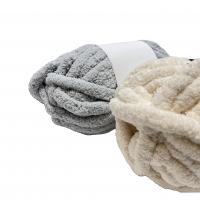 Quality DIY Chunky Chenille Yarn 100% Polyester Fluffy Crochet Yarn For Rug Pillow for sale