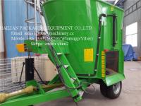 China Green Vertical TMR Mixers For Feeding Animal , Cow Cattle Feeding Mixer factory