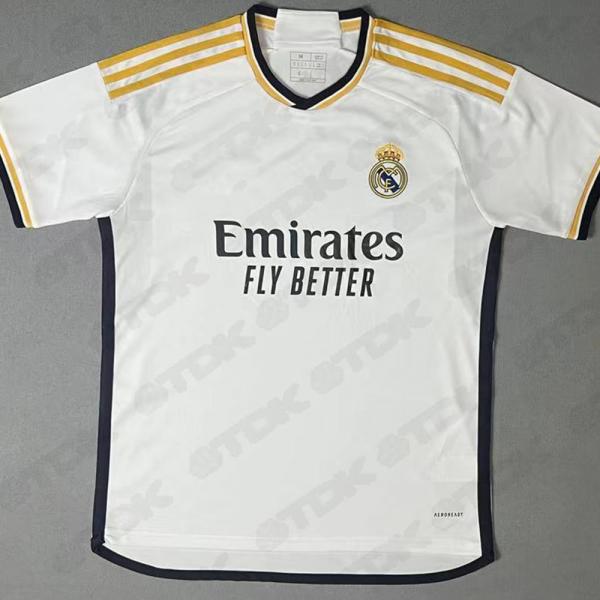 Quality Fan Polyester White Football Jersey Tear Resistant Striped Football Shirts for sale