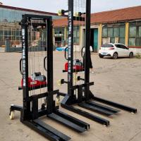 Quality 3-10 Meters Telescopic Frame Brick Lifting Equipment For Construction for sale