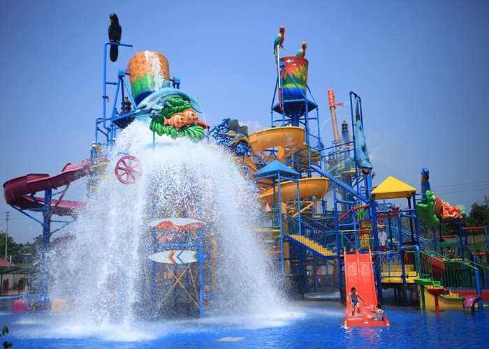 interactive castle aqua playground water theme park