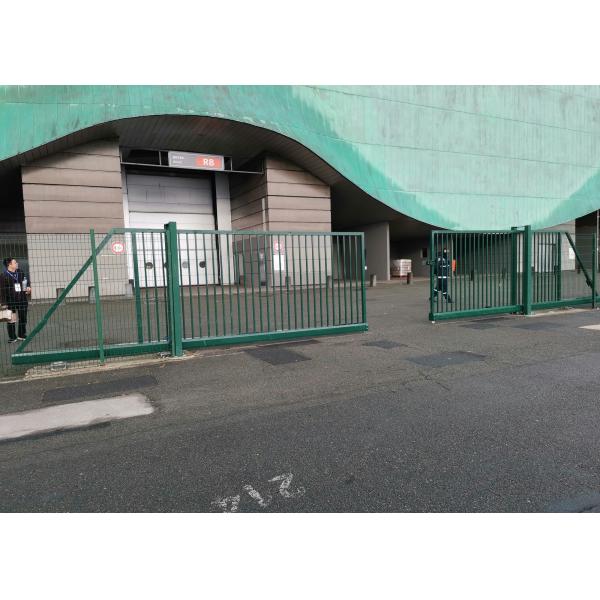 Quality Manual Drive Cantilever H2m 3D Curved Sliding Fence Gate for sale