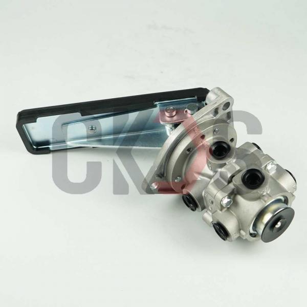 Quality 241-02904 CK450 CW520 Foot Brake Master Cylinder for sale