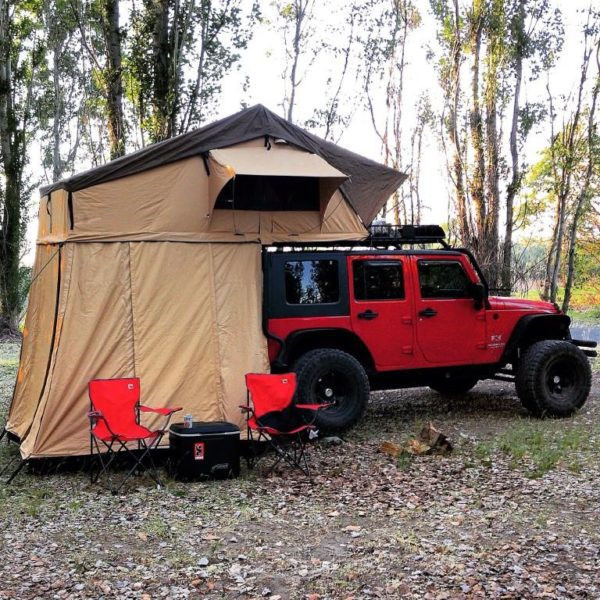 Quality Customized Truck Pop Up Roof Top Tent Streamlined Design For Family for sale