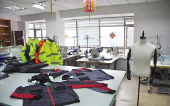 China Factory - JINGZHOU HONGWANLE GARMENTS CO., LTD,