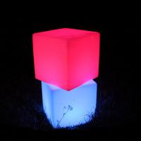 china Remote Control Outdoor LED Cube Light With Rechargeable 4400mah Battery