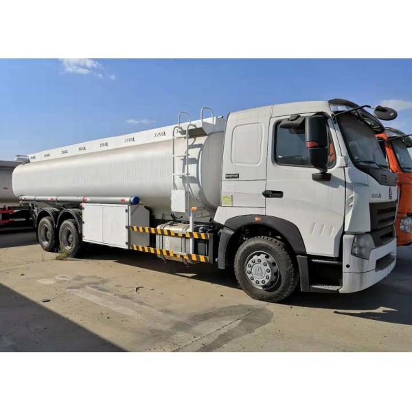 Quality A7 6 * 4 Oil Delivery Truck 380 Horse Power Q345 Material With 20cbm Tank for sale