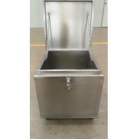 Quality Stainless Steel Or Steel Inner And Outer Boxes Lead Material Mobile Shields/Radioactive Isotope Containers for sale
