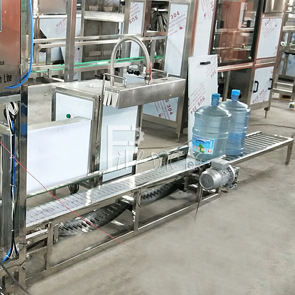 Quality 3.4*0.78*1.95m 3 In 1 120 BPH Gallon Filling Line for sale