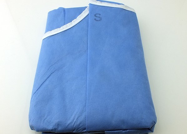 Quality Breathable Sterile Surgical Gowns / Disposable Lab Gowns Bacteria - Resistant for sale