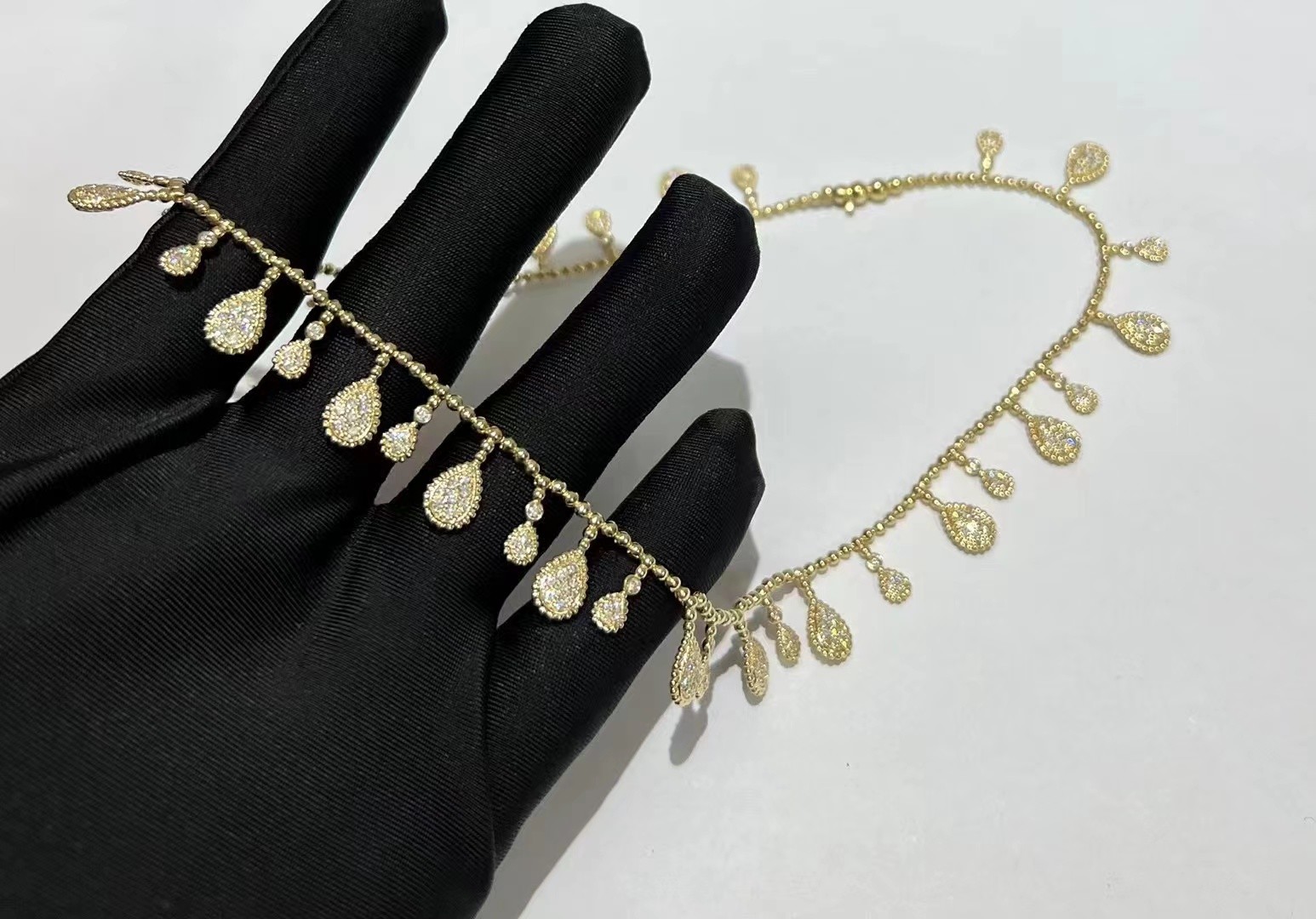 China Customized 18K Gold Diamond Necklace Yellow Gold  Serpent Boheme Necklace factory