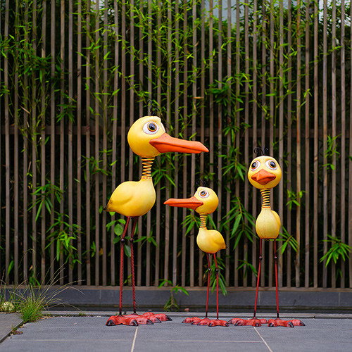 Quality ODM Metal Yard Garden Ornaments Design Art Metal Bird Handmade for sale