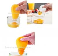 China ECO Friendly Small Kitchen Tools Egg Yolk White Separator With Silicone Handle factory