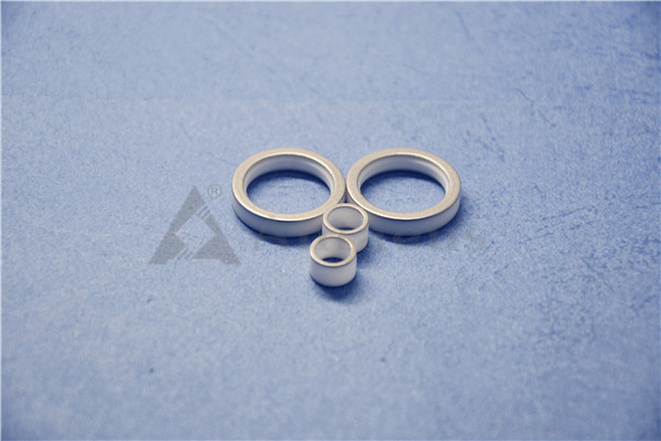 Quality 95 AL2O3 Alumina Ceramic Rings Electrical Insulators For Vehicle Engineering for sale