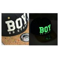 China Custom 3D glow-in-the-dark embroidery snapback caps hat factory