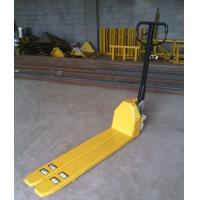 China sell 2Ton hydraulic manual hand pallet truck/manual carrier/handbarrow stacker for sale